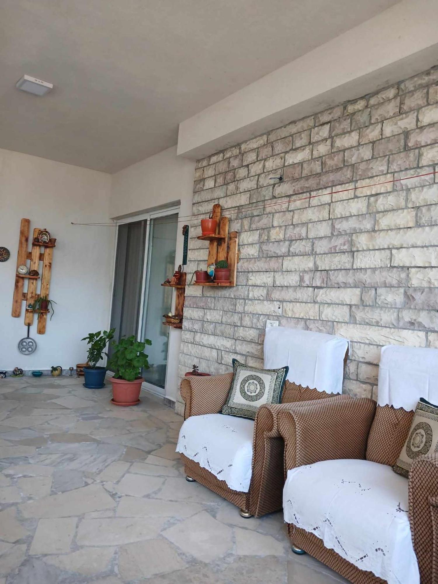 Eniguesthouse Gjirokastër Buitenkant foto